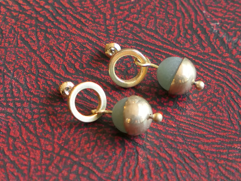 Brass Circle and Aventurine in Cup Short Earrings