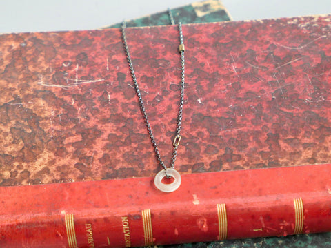Travail and Time Pendant