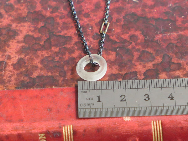 Travail and Time Pendant