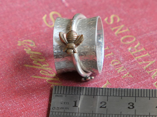 Spinning Ring with Bee and Flowers