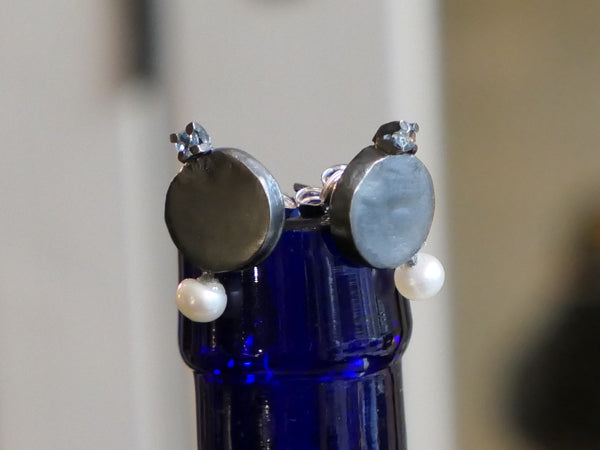 Mini Sculpture Earrings with Pearl and Blue Topaz