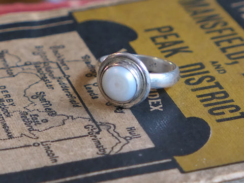 Vintage and Preloved Silver Ring with Pearl