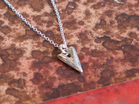 Small Plump Polished heart with Dots Necklace