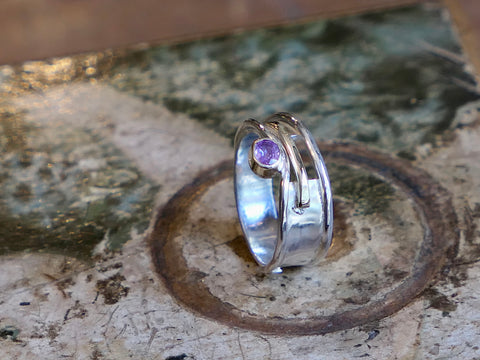 Misu Ring with Purple Sapphire