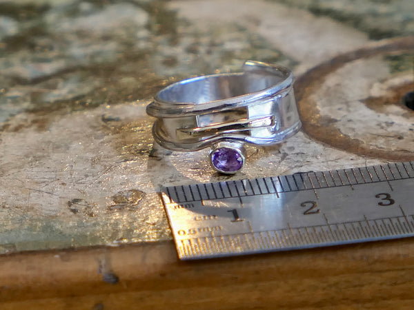 Misu Ring with Purple Sapphire