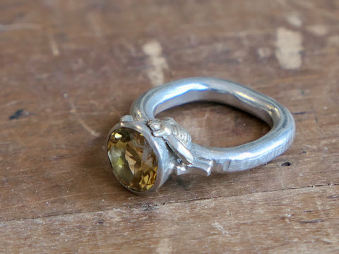 Queen Bee Ring
