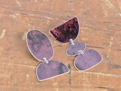 Form Earrings Aubergine