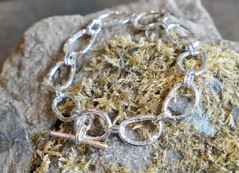 Men An Tol Textured Silver Bracelet