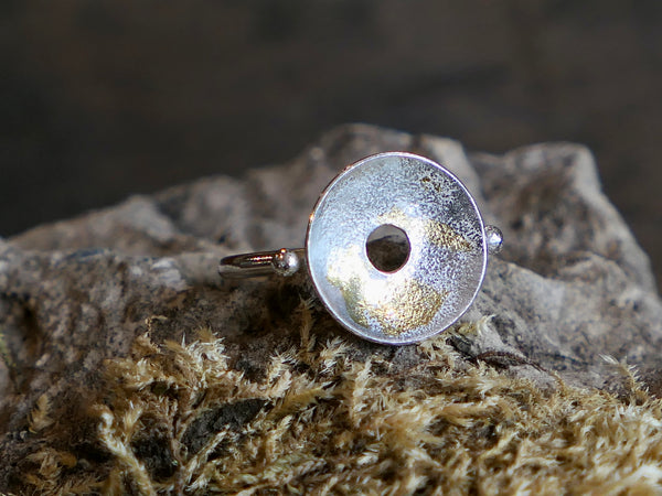 Men An Tol Silver and Gold Leaf Ring