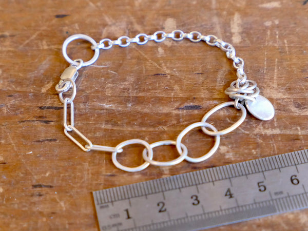 It's a Loopy Bracelet