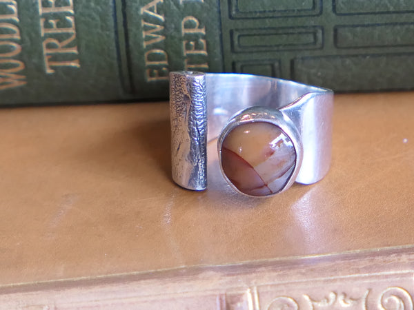 Vintage and Preloved Chunky Sterling Silver and Brown Agate Ring