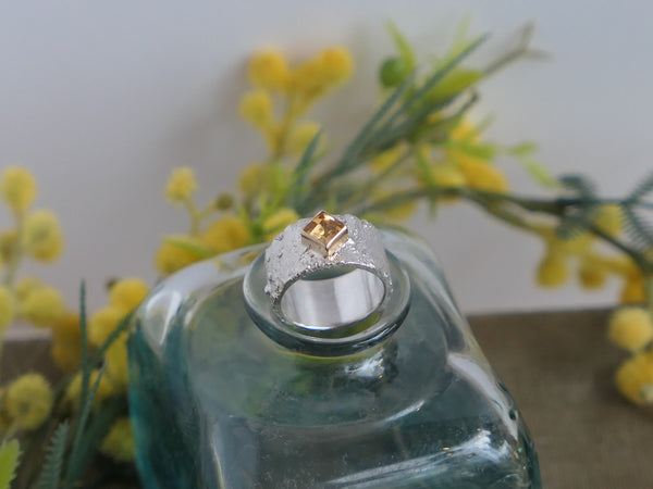 Rivda Ring with Square Citrine