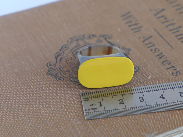 Oval Yellow Buffalo Horn Ring