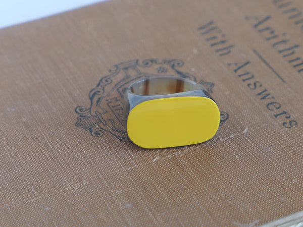Oval Yellow Buffalo Horn Ring